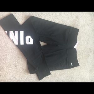 VS Pink yoga leggings
